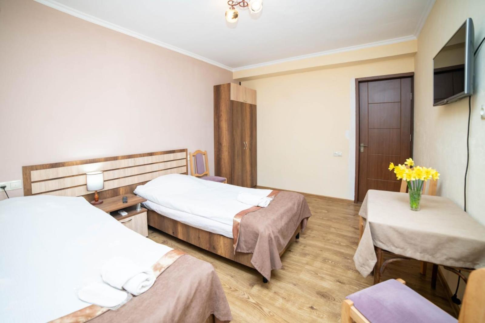 Guest House Kavkasioni 33 Telavi Esterno foto