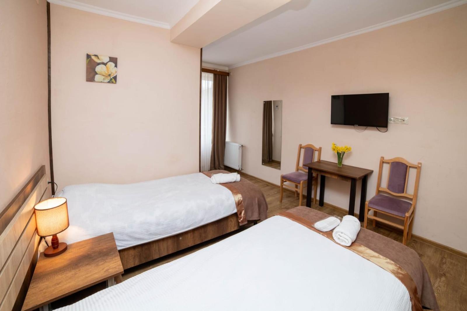 Guest House Kavkasioni 33 Telavi Esterno foto